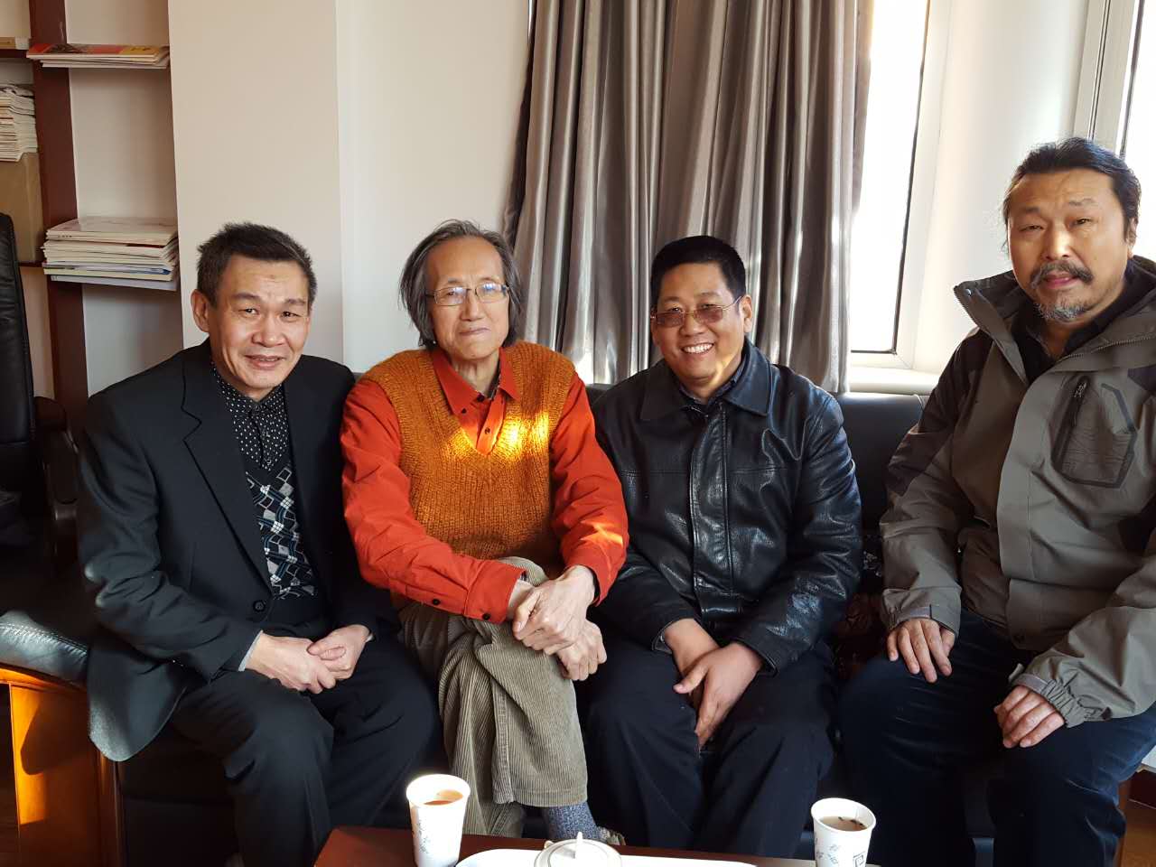 1479915799662698.jpg 院委会合影.jpg